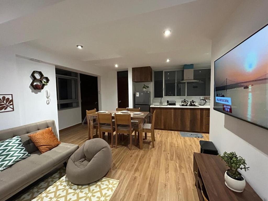 Modern apartment in Cusco - Kitchen, Washer and TV - 4