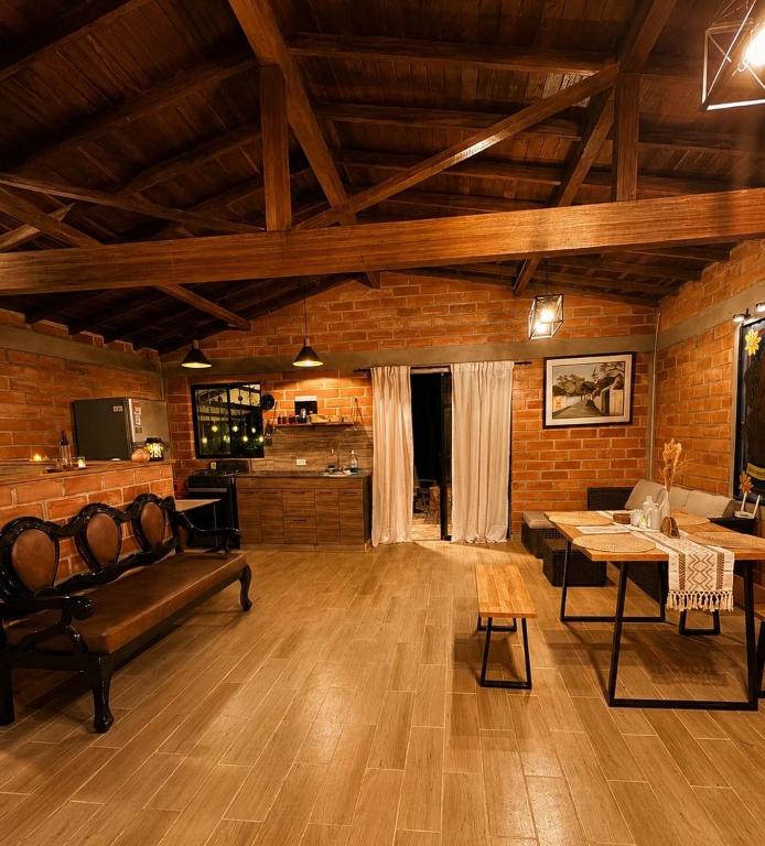 Casa Colina Glamping Con Jacuzzi Copacabana - 3