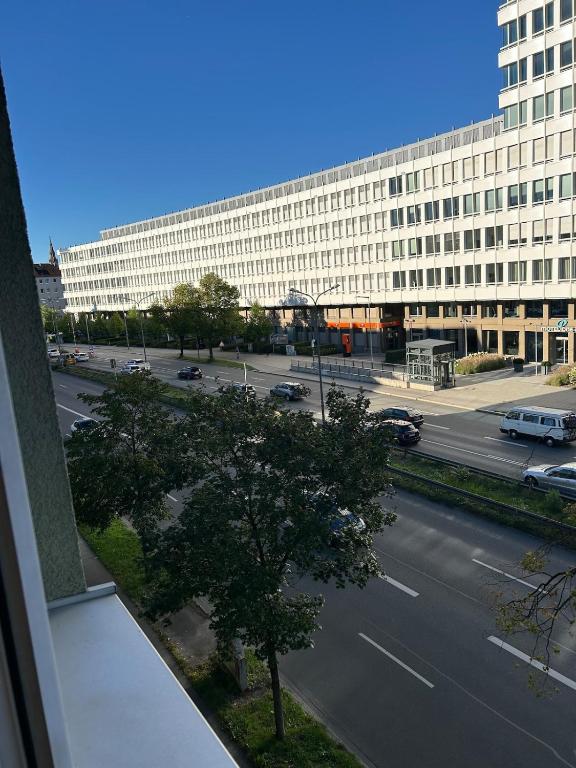 Cozy 2-Bedroom Apartment 10 min to Oktoberfest - 4