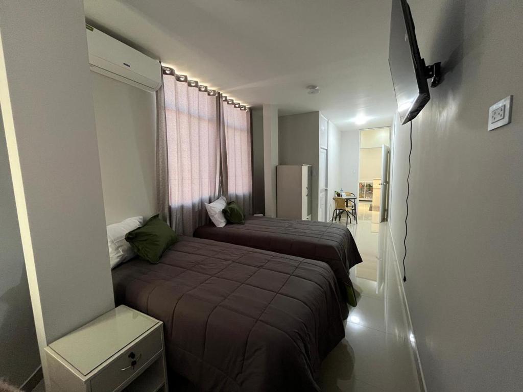 Punto & Coma - 3