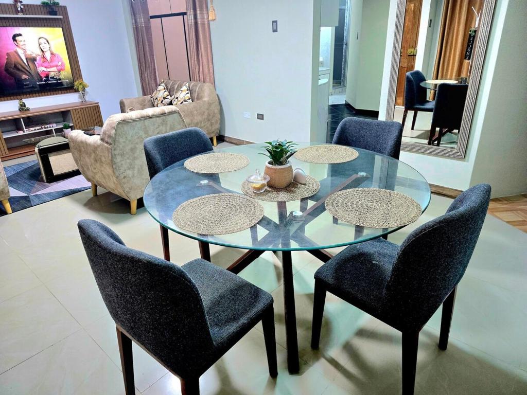 Casa amplia con 4 habitaciones, Ideal familias - 1
