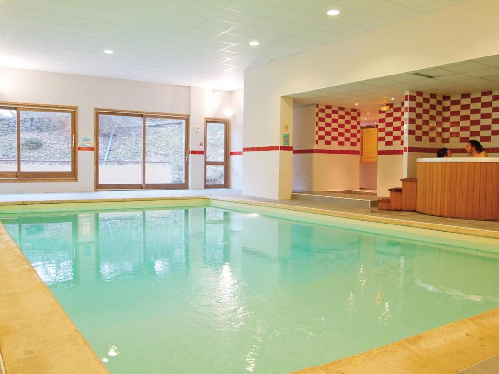 Stylish Studio for 2 in Auvergne - 2