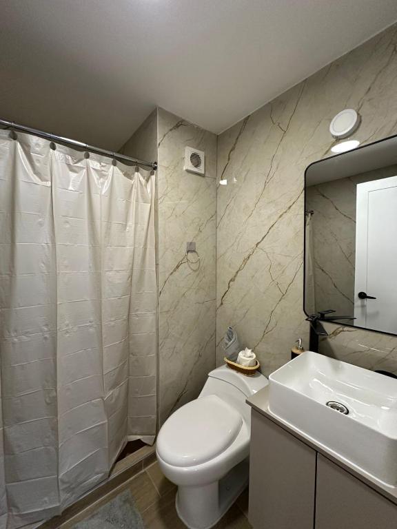 Blue Comfort Suite close to everything you need - 2