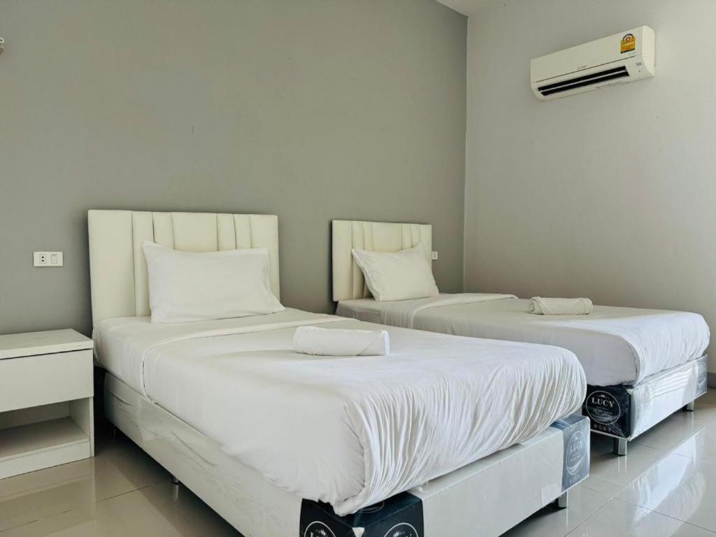 River Residence Saraburi Hotel