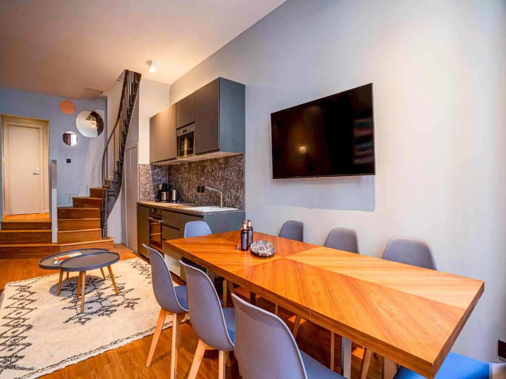 UrbanFlat 136 - Large Apartment in Paris Center - 5