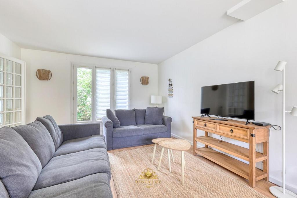 Serrissiens Cordeliers, 5-room house, 15 min from Disney - 2