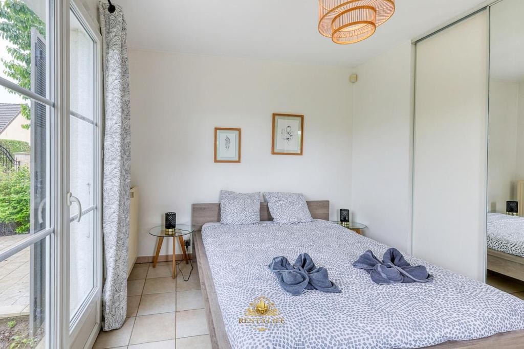 Serrissiens Verger, 5-room house, 15 min from Disneyland - 5