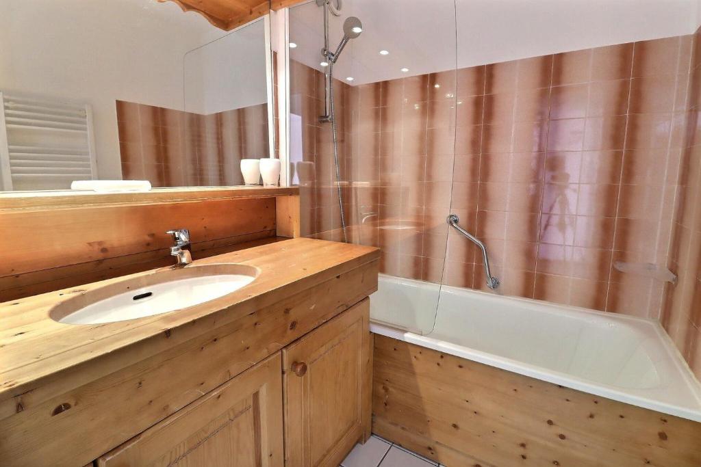 Résidence Plein Soleil - APPARTEMENT ENSOLEILLÉ, TV DANS LE SALON ET LA CHAMBRE MAE-7612 - 5
