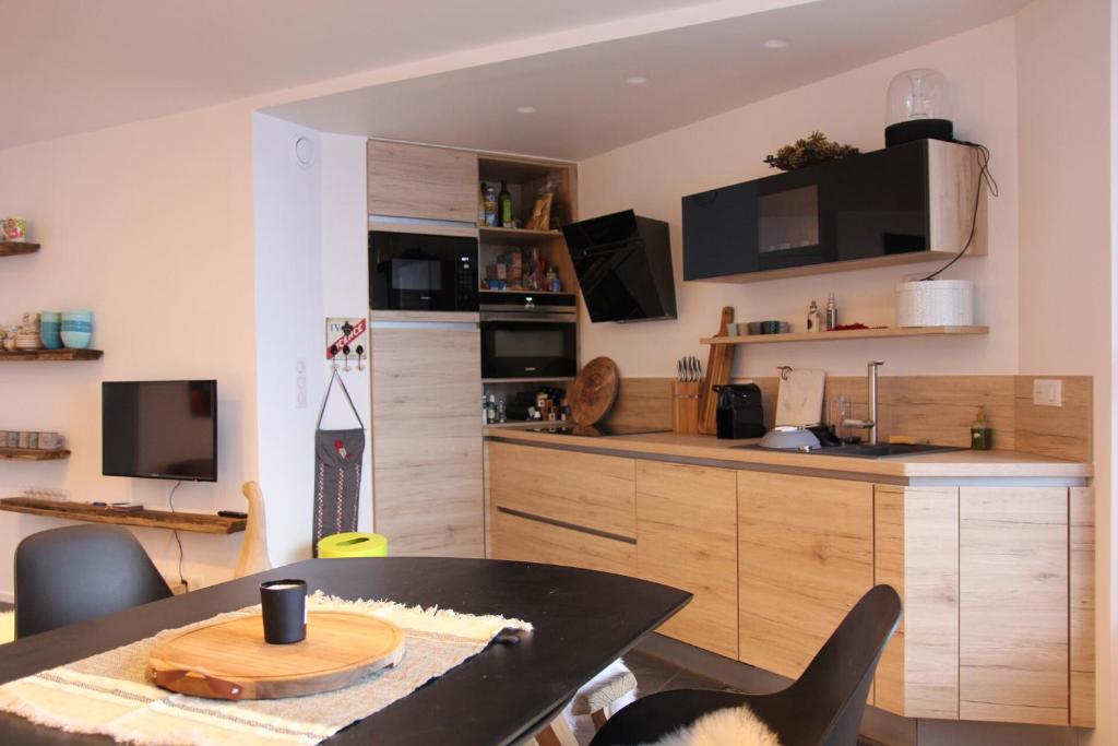Résidence Eterlous - VAL THORENS location: appartement exceptionnel de 55 m2 dans le centre, rénovation haut de gamme MAE-9026 - 4