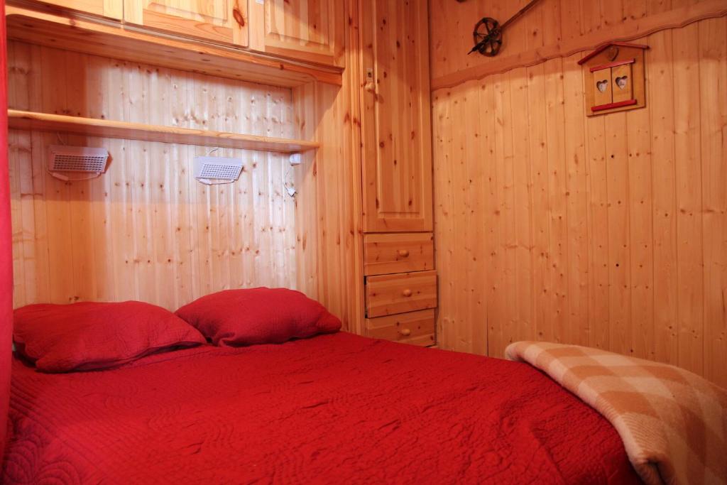 Résidence Roc De Peclet 2 - VAL THORENS location: Studio chaleureux avec une cabine dans un quartier calme MAE-9051 - 4