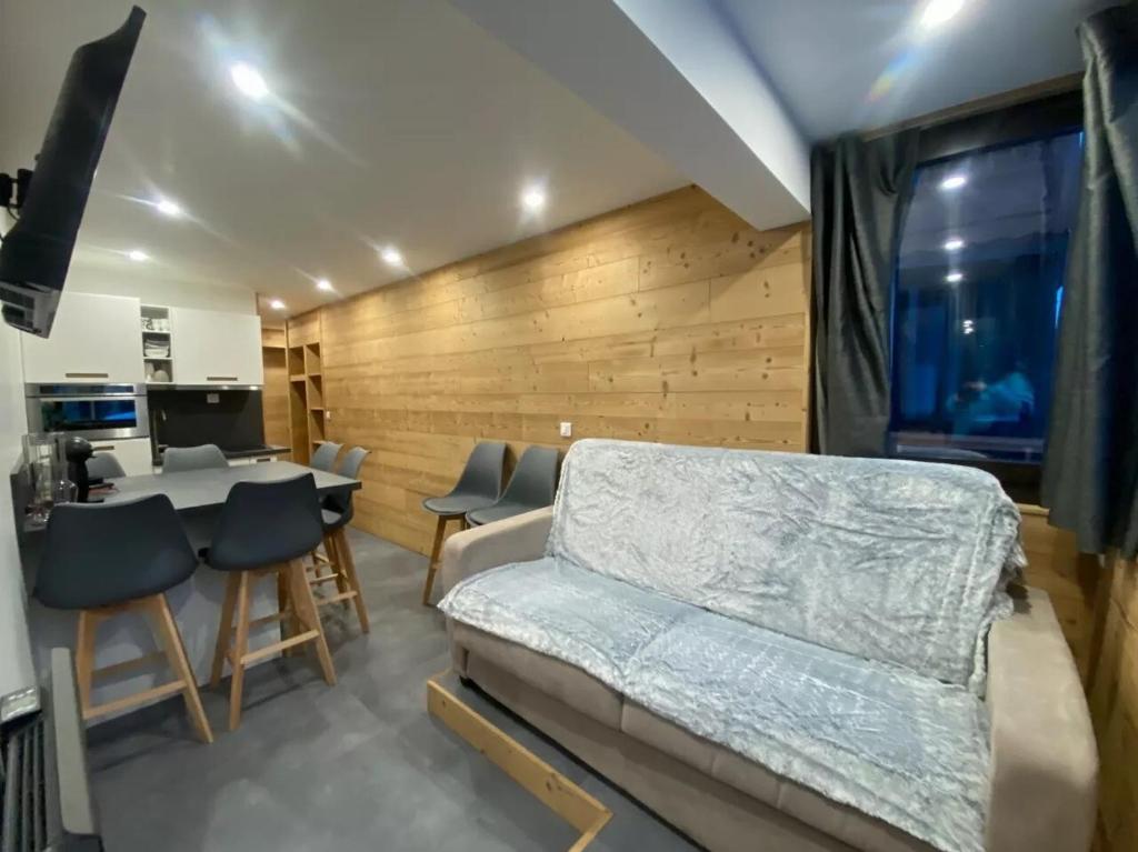 Résidence Vanoise - VAL THORENS location: Studio pour 4 en plein centre de la station MAE-9107 - 1