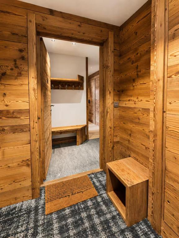 Stunning Alpine Penthouse - Meribel Mottaret - 3