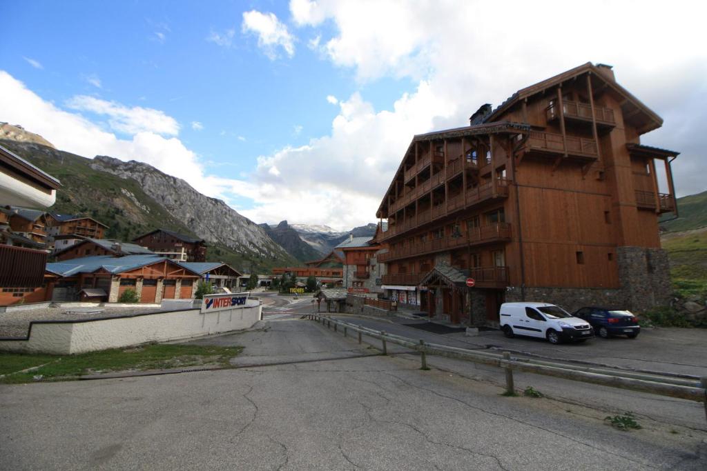 Chalet De La Tour - entièrement rénové et confortable MAE-3503 - 3