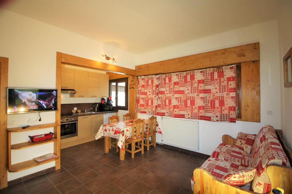 Chalet De La Tour - entièrement rénové et confortable MAE-3503 - 4