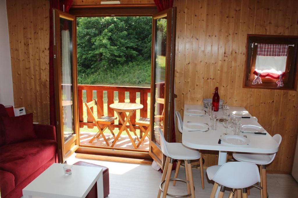 Résidence La Croix Du Sud - Studio cabine 4 personnes 2 exposé est MAE-9044 - 3