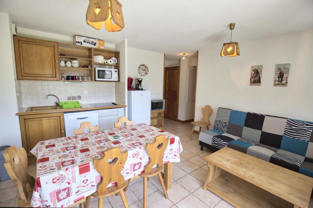 Résidence Le Schuss 1 - Appartement au pied des pistes avec terrasse vue Mont-Charvin MAE-3434 - 1