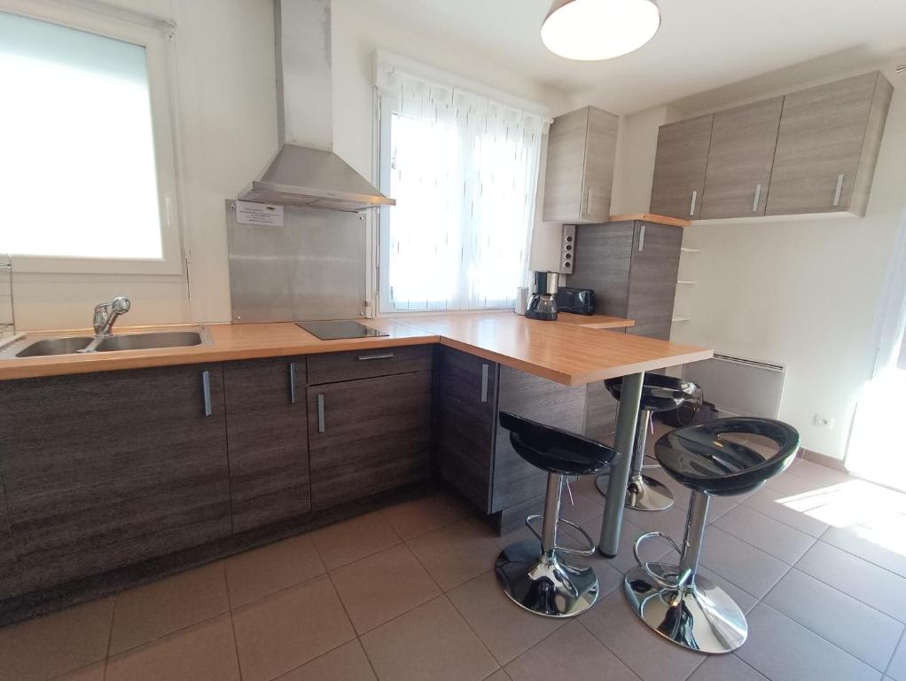 Residence Immocite - Agréable logement avec sa grande agréable terrasse et terrain clos ! MAE-6694 - 4