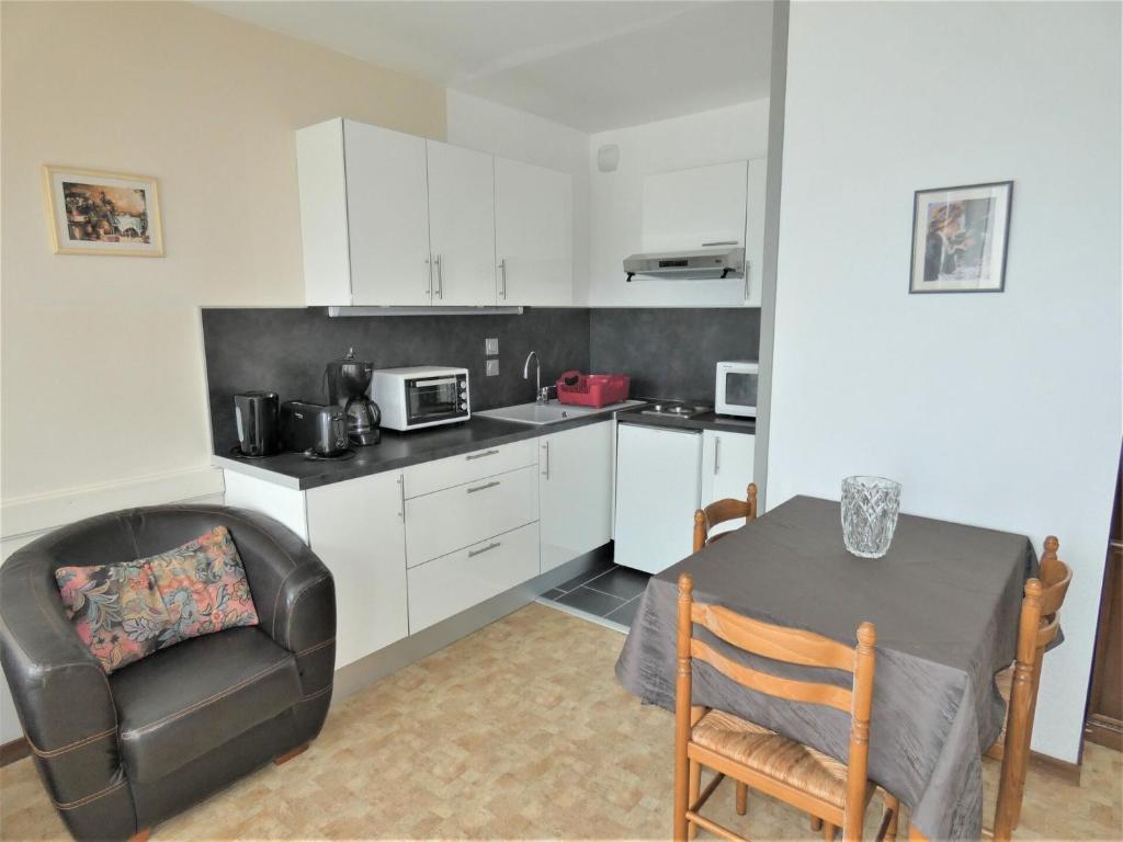 Résidence Le Chateau Durieux 3 - Studio bien agencé, proche tous commerces ! MAE-7544 - 2