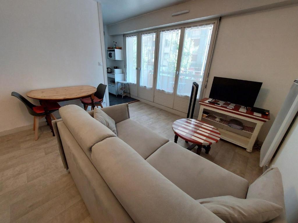 Résidence Le Commodore - Agréable studio au coeur de la ville, quartier animé ! MAE-7864 - 1