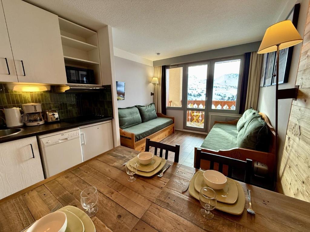 Résidence Themis - Chaleureux appartement rénové · Accès direct aux pistes · Vue pistes MAE-3344 - 1