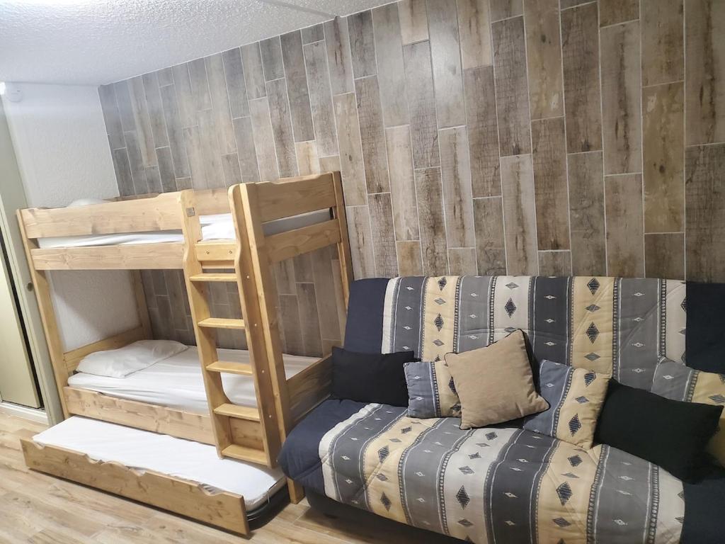 Nice studio, sleeps 5, with balcony and nice view - 3