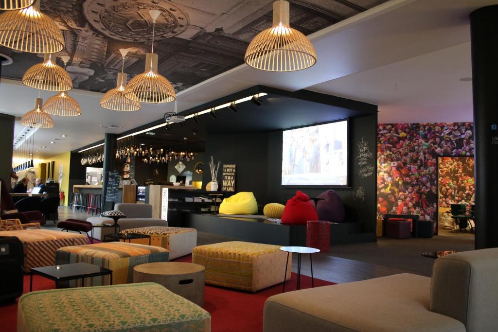 Bar/lounge