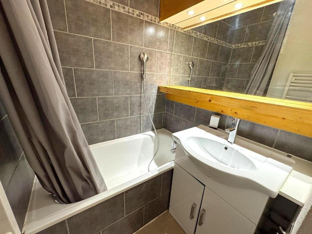 Résidence Balcons D'olympie - Appartement chaleureux pour 4 personnes avec vue sur les pistes MAE-5654 - 4
