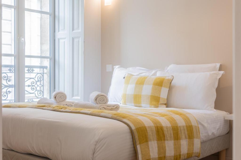 Luxury 3-bedroom apartment in hyper centre air con lift - 3