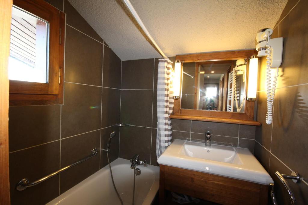 Le Chalet De Montchavin - Bel appartement sous les toits vue Mont Blanc MAE-4414 - 5