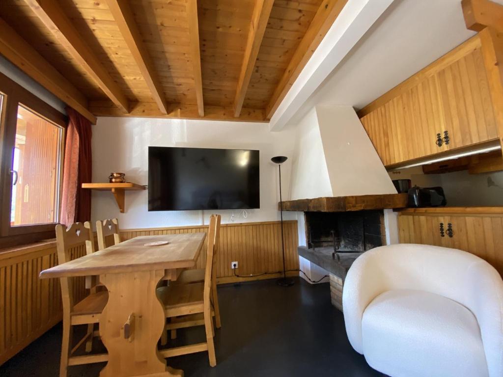 Résidence Croix De Verdon - Appartement Savoyard en plein centre de Méribel MAE-3204 - 2