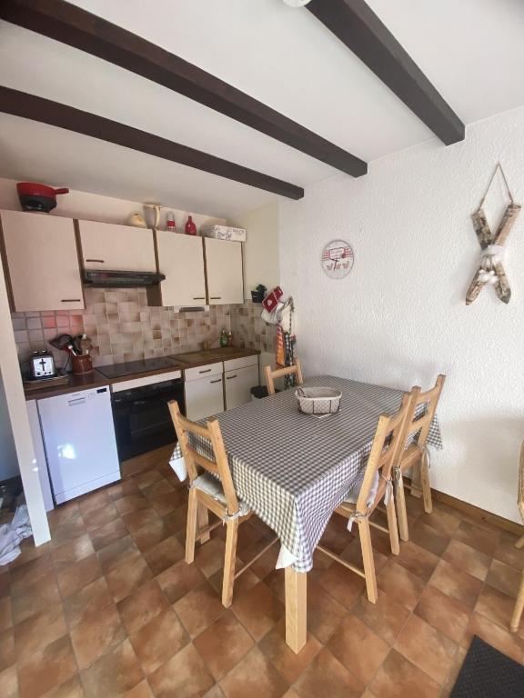Résidence Les Gemeaux I - Appartement trois pièces au coeur du village MAE-2304 - 5