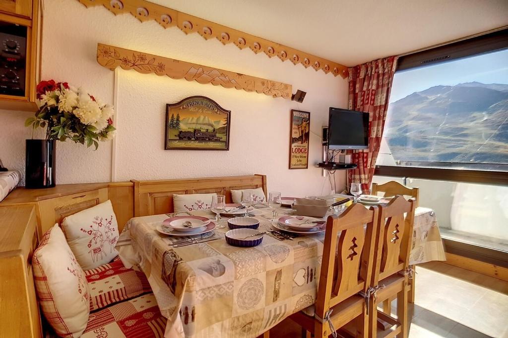 Résidence Danchet - Appartement duplex ensoleillé · Départ et retour skis aux pieds · Balcon MAE-9994 - 1