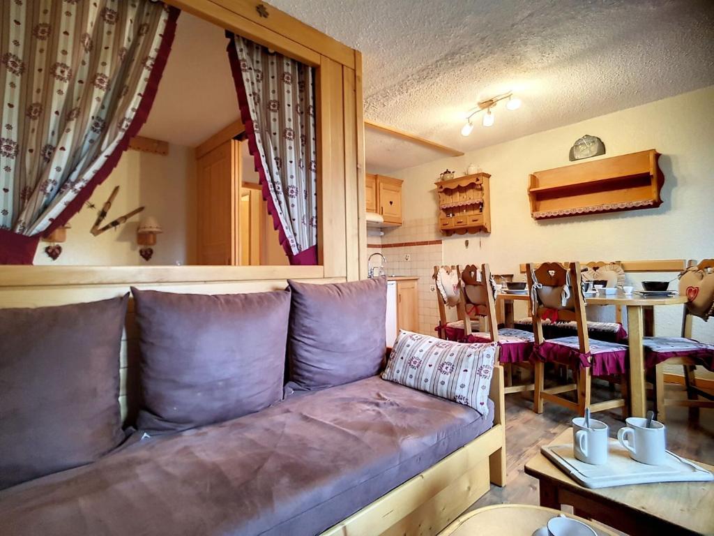 Résidence Boedette A - Appartement confortable · Départ et retour skis aux pieds · Balcon MAE-1004 - 1