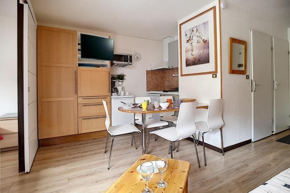 Résidence Ski Soleil - Appartement lumineux · Départ ski aux pieds · Terrasse MAE-1054 - 5