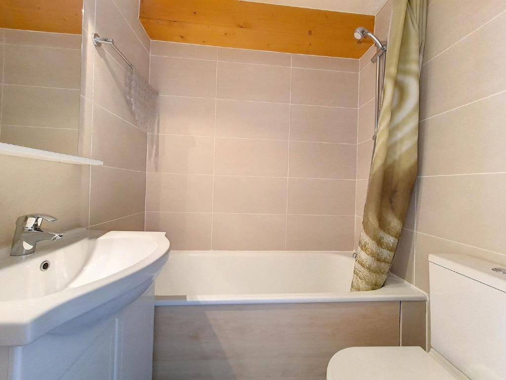 Résidence Caron - Studio lumineux · Départ et retour skis aux pieds · Balcon MAE-2734 - 5