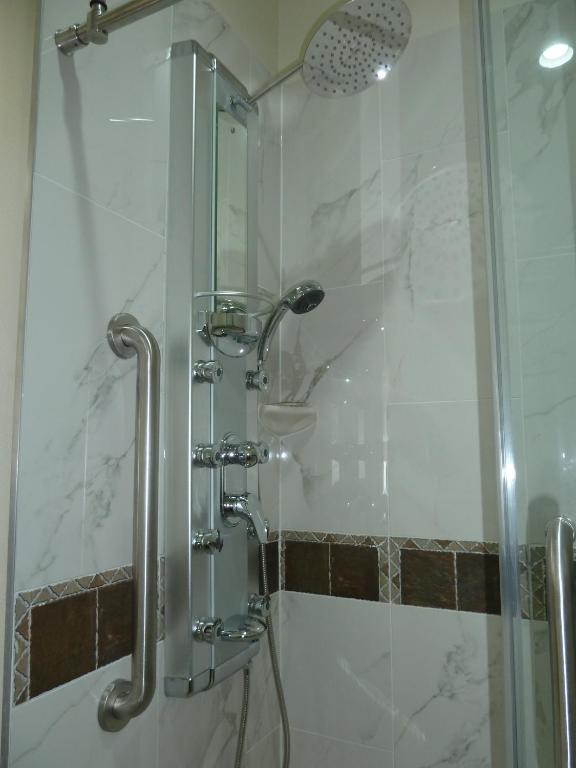 Americas Best Value Inn & Suites Houston at Hwy 6 & Westpark photo