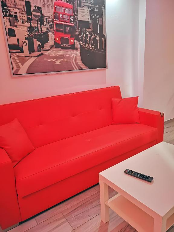 Apartamentos Ofis - Estudio Rojo - 5