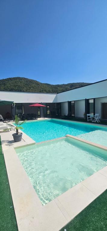 Golden Spa Villa - 1