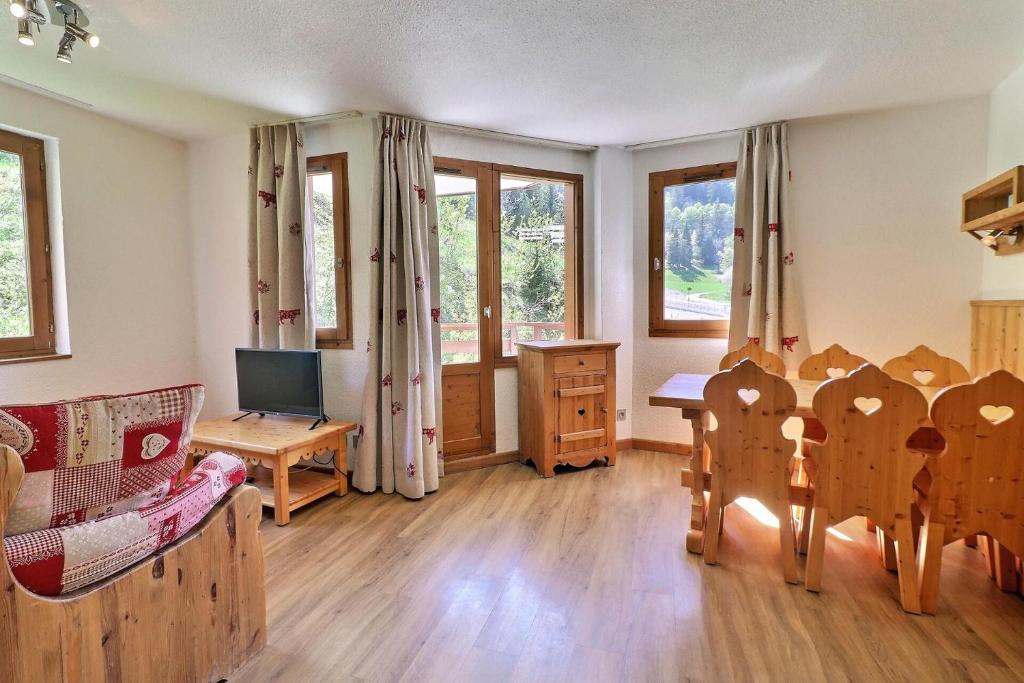 Résidence Grand Bois B - CONFORTABLE 2 PIECES + CABINE, SKIS AUX PIEDS ET PROCHE DES COMMERCES MAE-3234 - 2