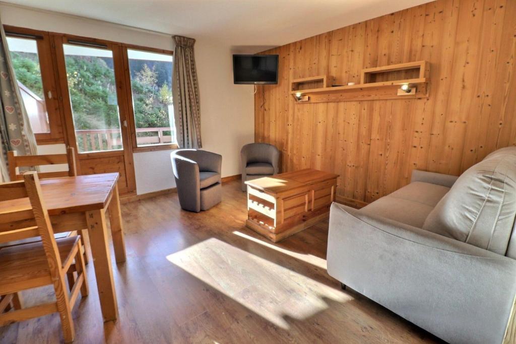 Résidence Grand Bois B - CONFORTABLE 2 PIECES, SKIS AUX PIEDS ET PROCHE DES COMMERCES MAE-3324 - 1