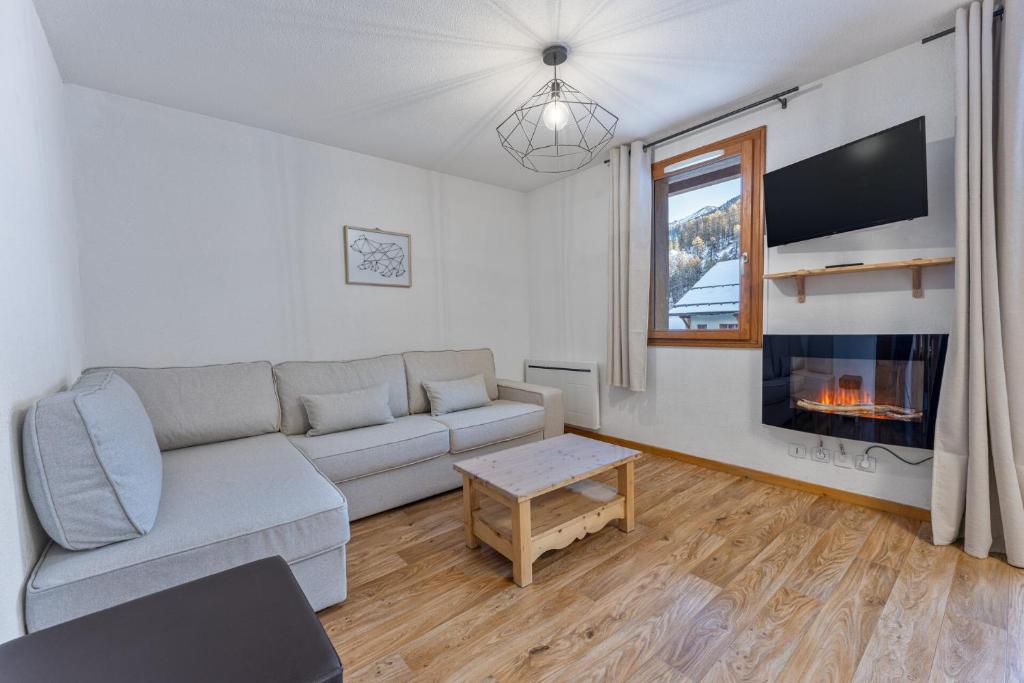 Les Chalets De Bois MÉan - A - Bel appartement rénové sur les Orres 1800 MAE-6581 - 1