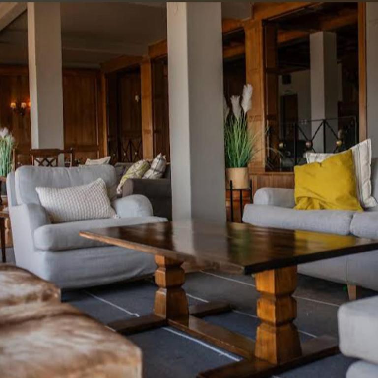 Hotel Tres Reyes Bariloche - 3