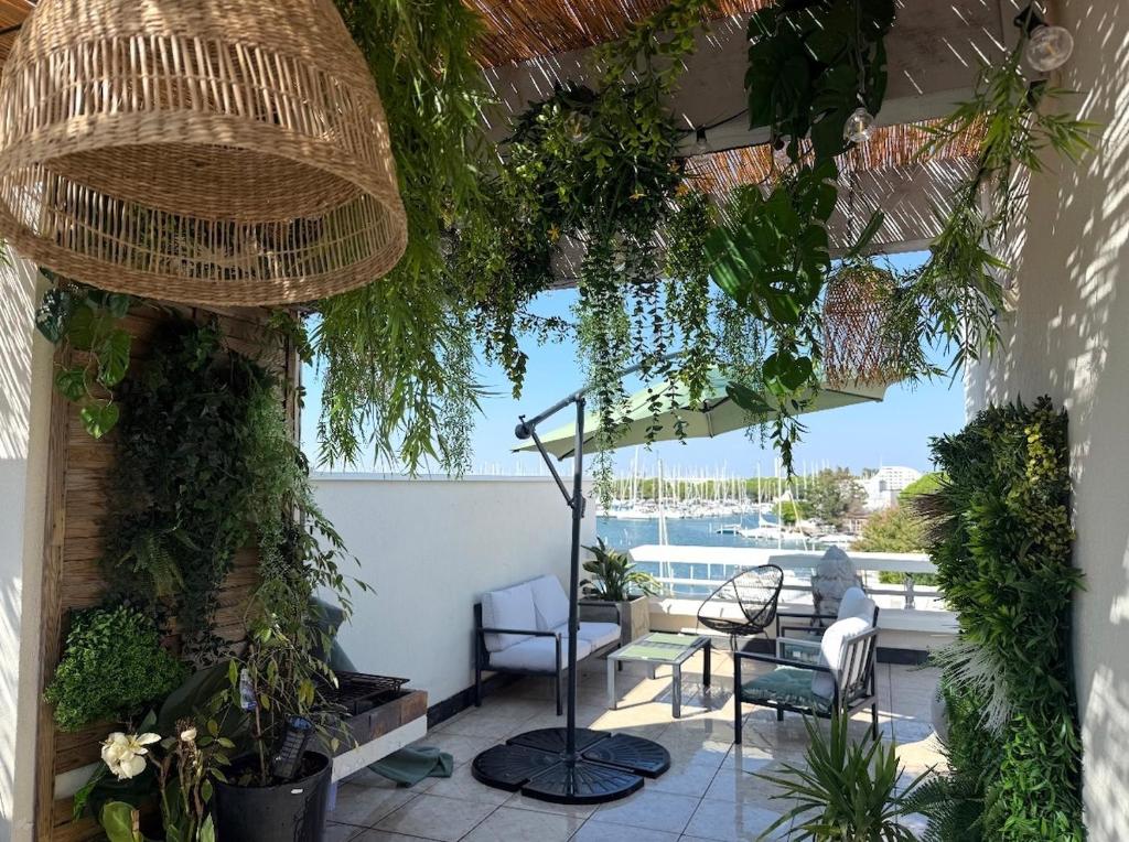 Belle marina en duplex avec bateau - 1