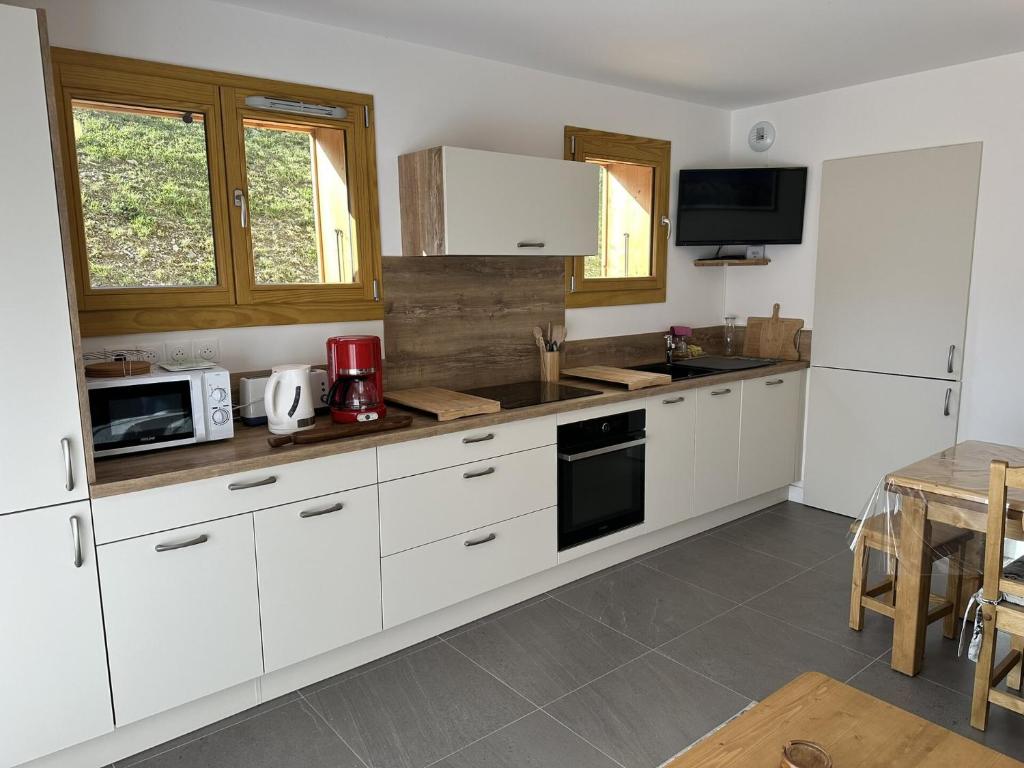 Chalet Flore - CHALET FLORE MAE-6641 - 4