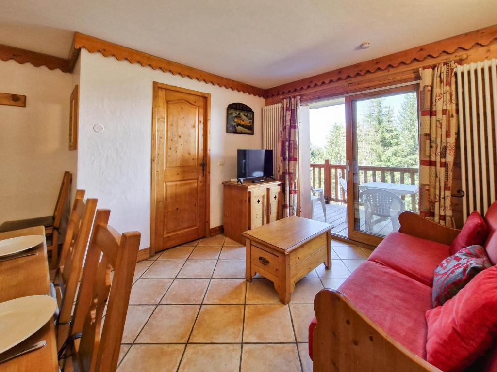 Résidence Roselend - Charmant appartement de 3 pièces situé dans une résidence au village du Chantel, proche des pistes et avec piscine. MAE-4441 - 1