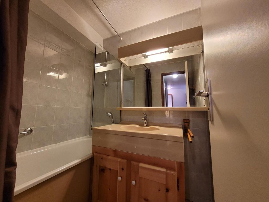 Résidence Le Saint Genix - Appartement 2 pièces - 4 personnes MAE-0383 - 4