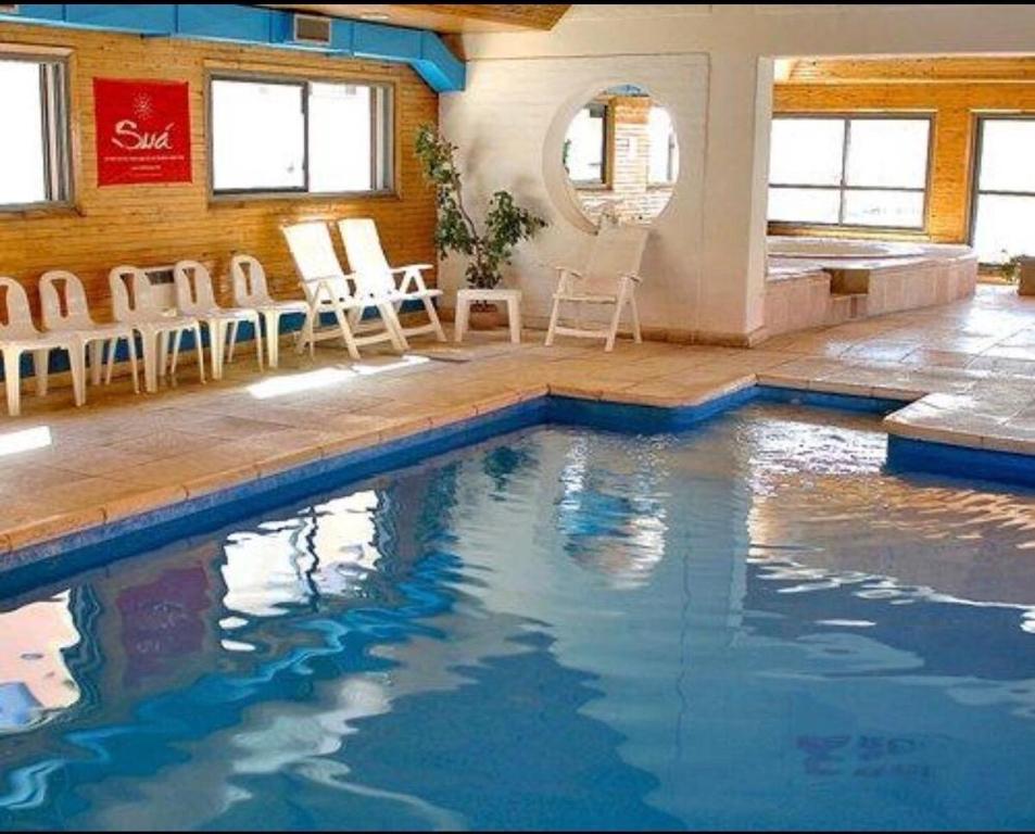 Departamento para 7 personas en Géminis con pileta y sauna - 2