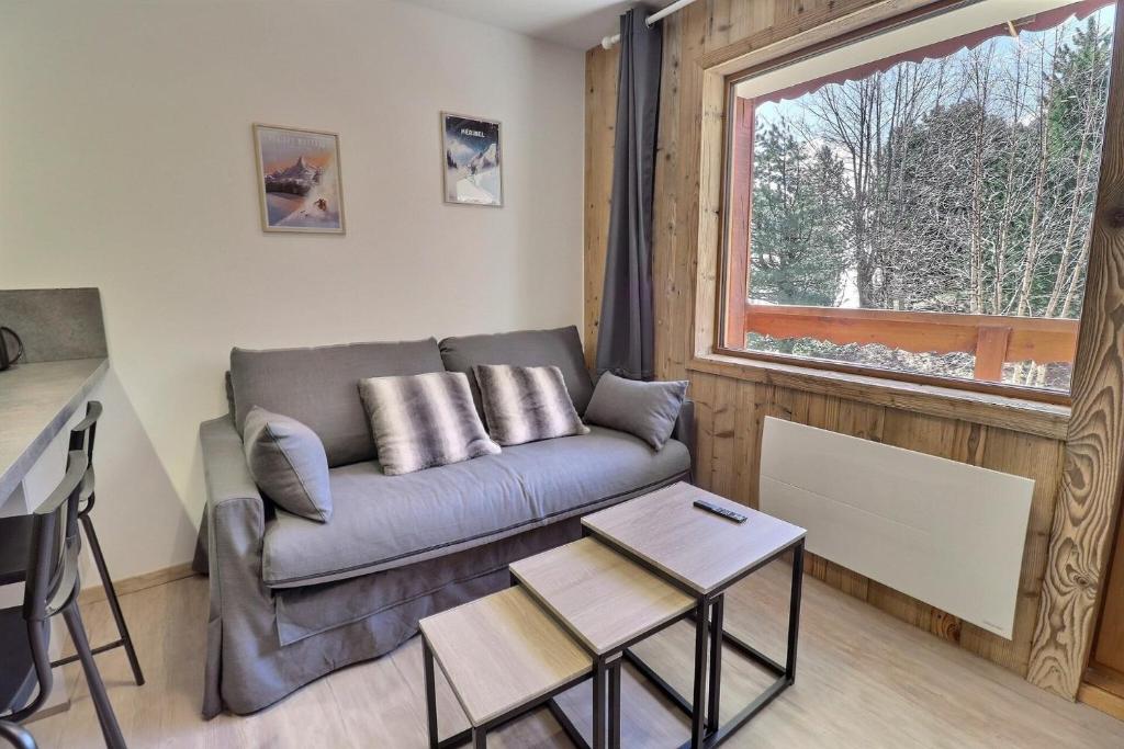 Résidence Mont Vallon - SUPERBE 2 PIÈCES ENTIÈREMENT RENOVÉ PLEIN SUD MAE-0163 - 5