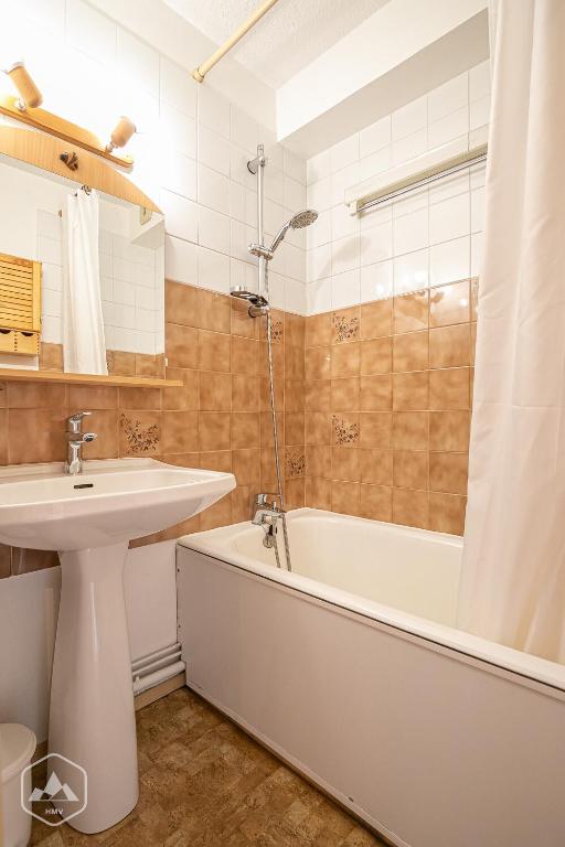 Résidence Saint Sebastien - Bel appartement en étage avec vue dégagée sur les montagnes MAE-0963 - 4