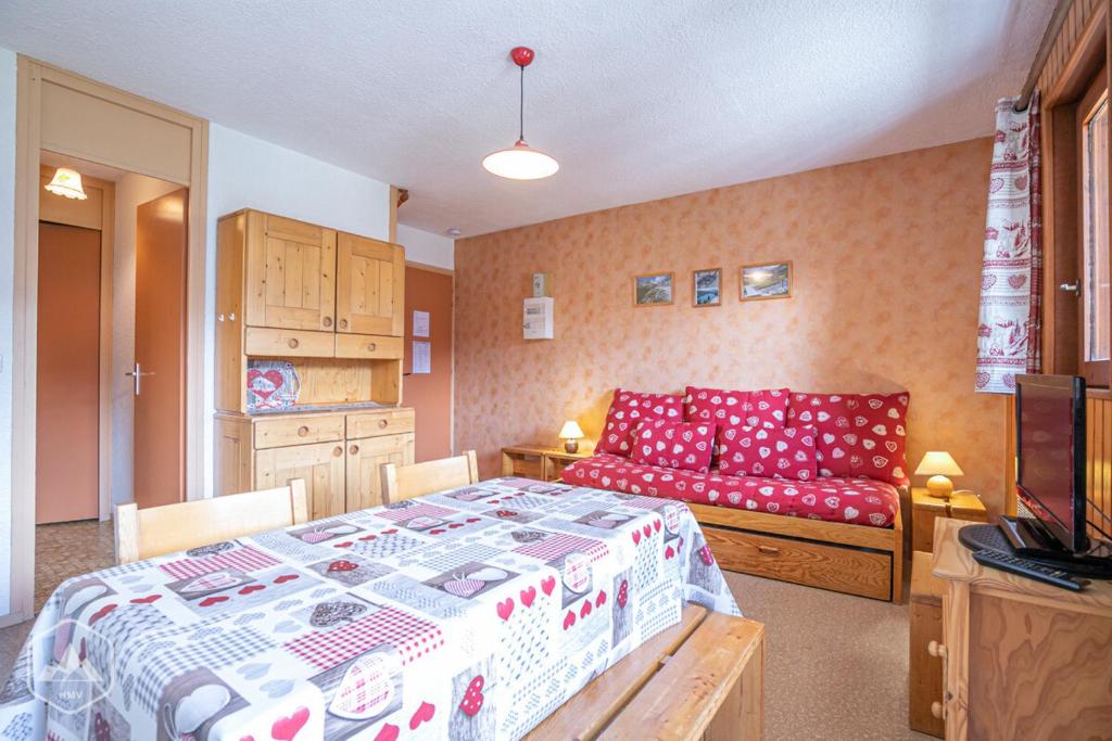 Résidence Fleurs - Studio confortable avec belle vue sur les montagnes proche des pistes MAE-0983 - 1